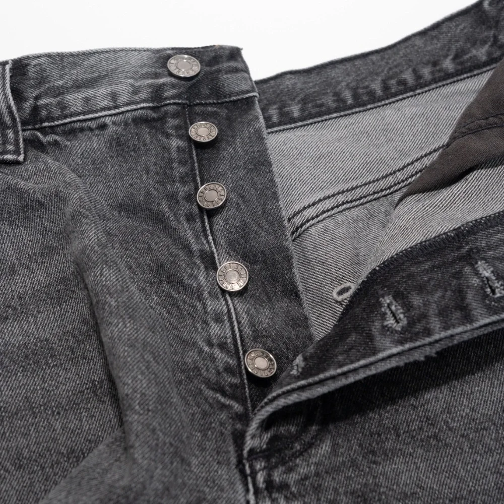 Agolde. Dee Denim short in Moxy‎